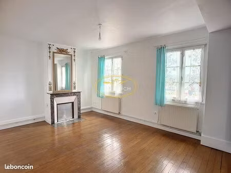 appartement 2 pièces 61 m²