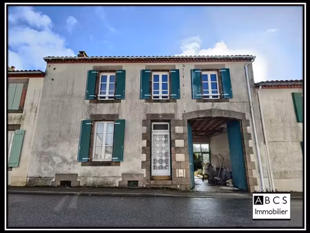 vente maison à fougeré (85480) : à vendre / 143m² fougeré