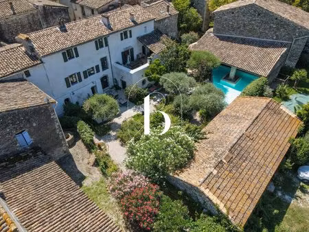 grande propriété au pied des cévennes