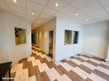bureaux 128 m² paris