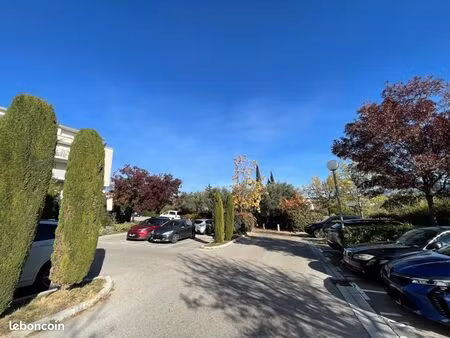 garage 13 m² marseille