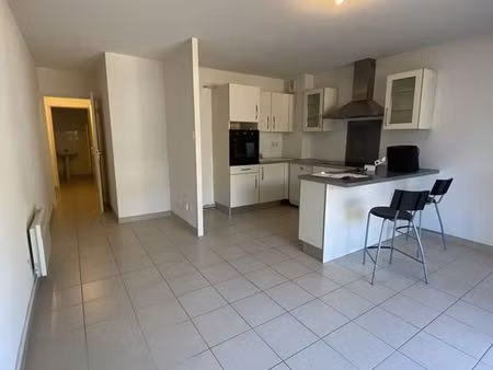 appartement 3 pièces 56 m²