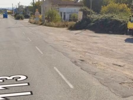 terrain artisanal ou commercial