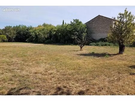 terrain 2452 m² mouriès