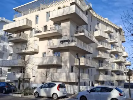 location appartement 2 pièces 41 m² à marseille 9 (13009)