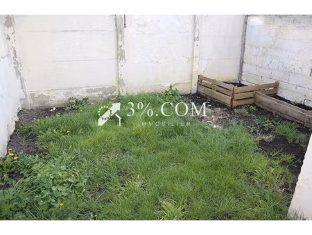 maison de ville 2 ch avec extérieur