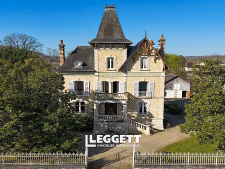 maison 23 pièce(s)  terrasson-lavilledieu