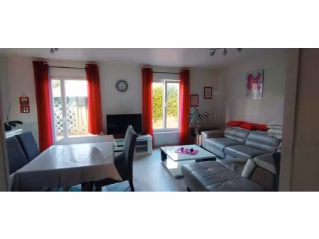 maison de plain-pied de 80 m2 sur terrain de 340 m2  située