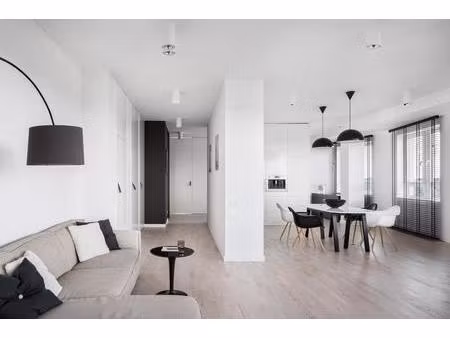 t3 au cachet unique – belle hauteur sous plafond & adresse prisée