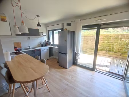 appartement en résidence  en rez de chaussée  deux chambres