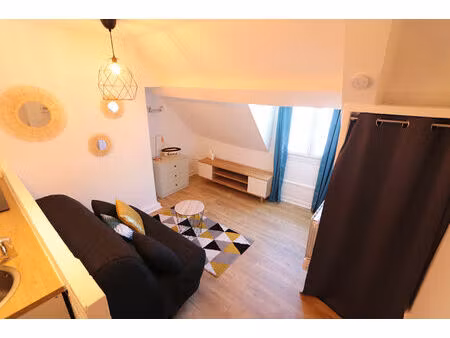 studio meuble proche bord de loire et transports en commun