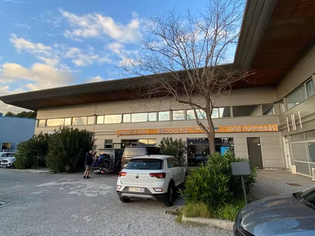 local commercial  zone d'activité la ciotat