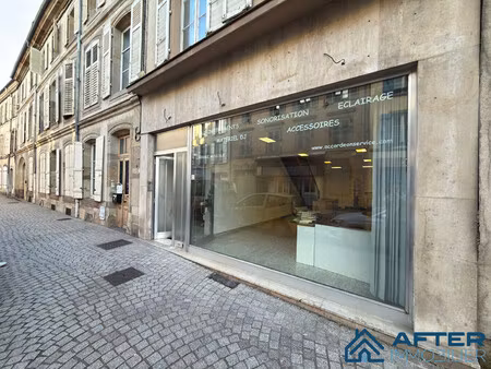 local commercial 125 m² a louer
