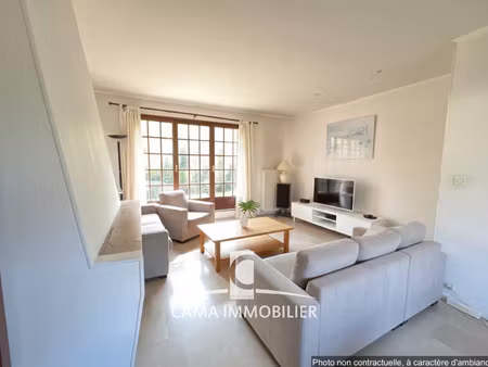 maison de 6 pièces  4 chambtres dans une résidence calme et