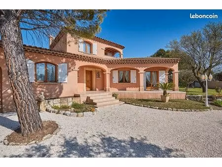 maison 6 pièces 145 m²