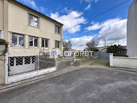 maison thouars 4 pièce(s) 74 m2