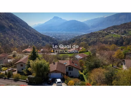 rare a la vente villa quaix en chartreuse