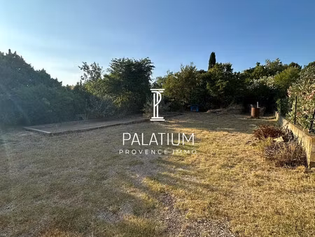 terrain constructible de 331m2- mouriès