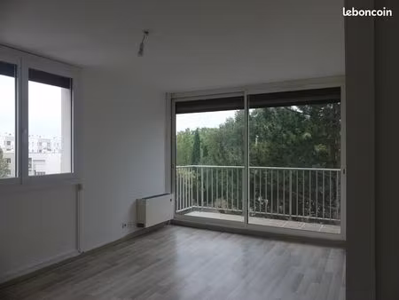 t4 à louer salon de provence