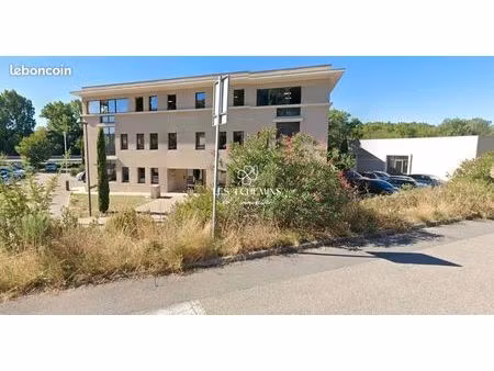 bureaux 113 m² chateauneuf le rouge