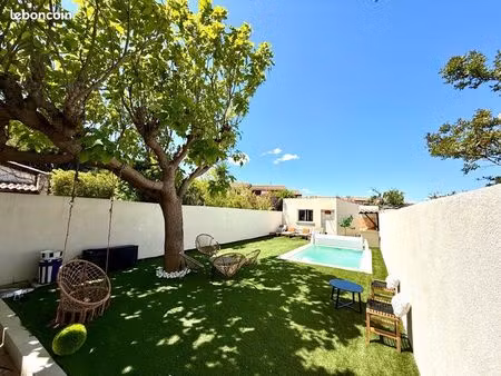 ? maison meublée avec piscine – location longue durée – châteauneuf-les-martigues