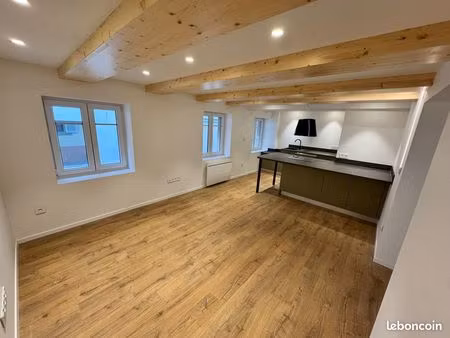 appartement 3 pièces 61m²