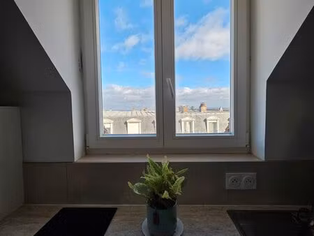 studio 27 m² refait à neuf – centre-ville de chambourcy