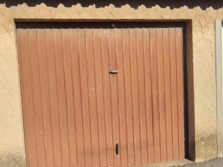 location garage 16.5 m² + mezzanine