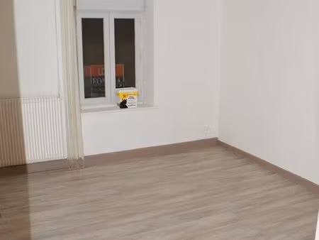 loue f2 proche centre ville 52 m2