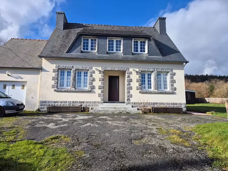 vente maison à saint-rivoal (29190) : à vendre / 123m² saint-rivoal