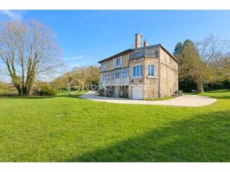 maison de 222 m² à berville