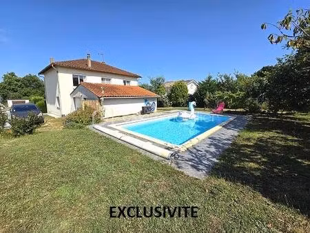 maison de 120 m² à la roche-chalais