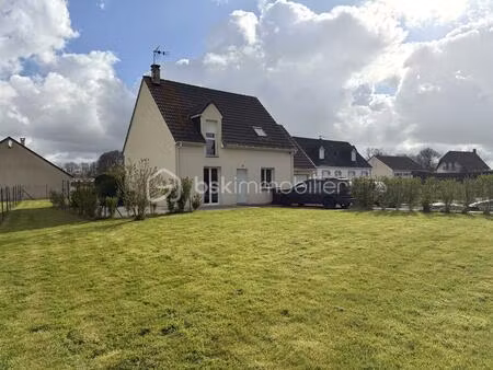 maison de 100 m² à tourville-la-chapelle