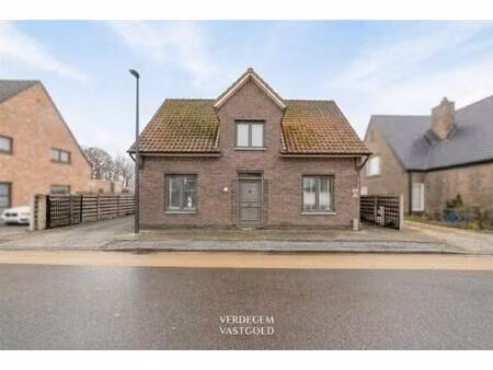 huis te koop in sint-kruis-winkel