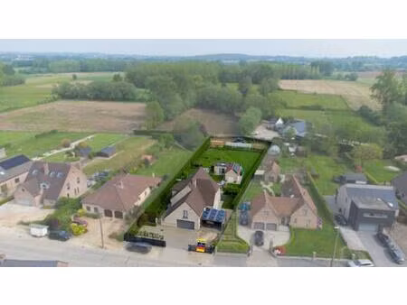 villa te koop in denderwindeke