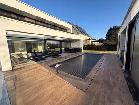 villa te koop in sint-martens-latem