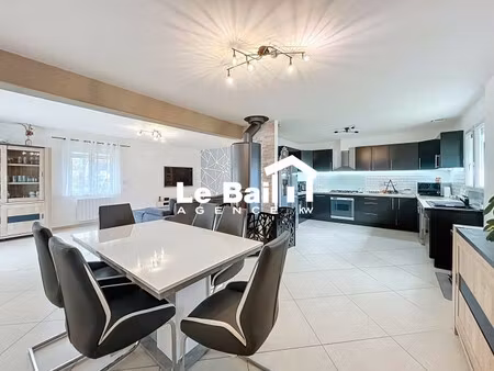 maison individuelle à vendre  7 pièces - neuville-bosc 60119