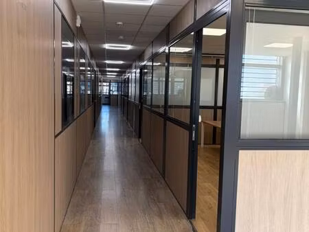 local commercial 660 m²