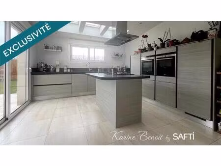 coeur de ville  belle maison familliale contemporaine   avec une cuisine de rêve !