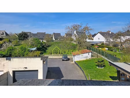 maison rénovée récemment indépendante 5 pièce(s) 103.31 m2 + 2 garages et grrnier aménagea