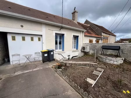 vente maison 3 pièces 65 m² à châteaumeillant (18370)  59 732 €