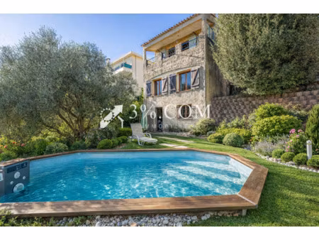 maison avec vue panoramique – fort potentiel – colomars  à 20 minutes de nice