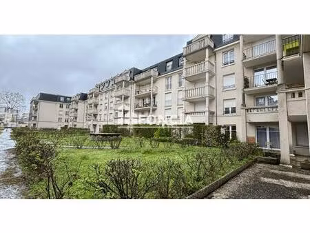 quartier theatre- residence de bon standing - t2 avec terrasse et parking en sous-sol