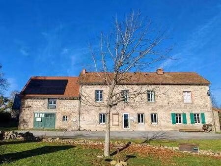 longere renovee + chambres d hotes + dependances au bout du chemin 300