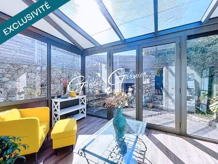 maison d'exception - 2 chambres - bureau - véranda - garage