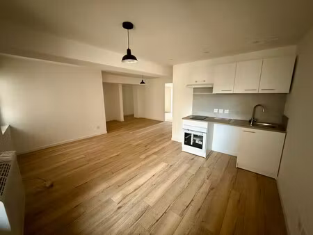 appartement figeac 3 pièce(s) 60.21 m2