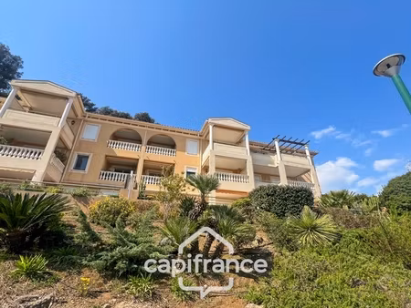 appartement à vendre 4 pièces hyeres (83)  costebelle  parc de la luquette  dernier étage 