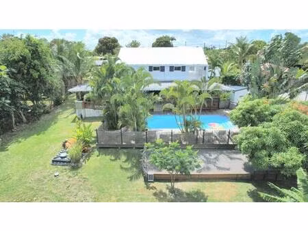 propriété de charme avec villa et 2 gîtes – un véritable havre de paix à sainte-anne