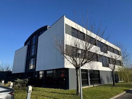 location bureau marly 83 m²