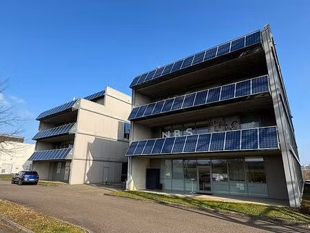 location bureau metz 371 m²